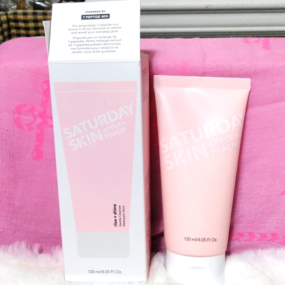 Saturday Skin Apple+ Peach Rise + Shine Gentle Cleanser - Picture 1 of 4